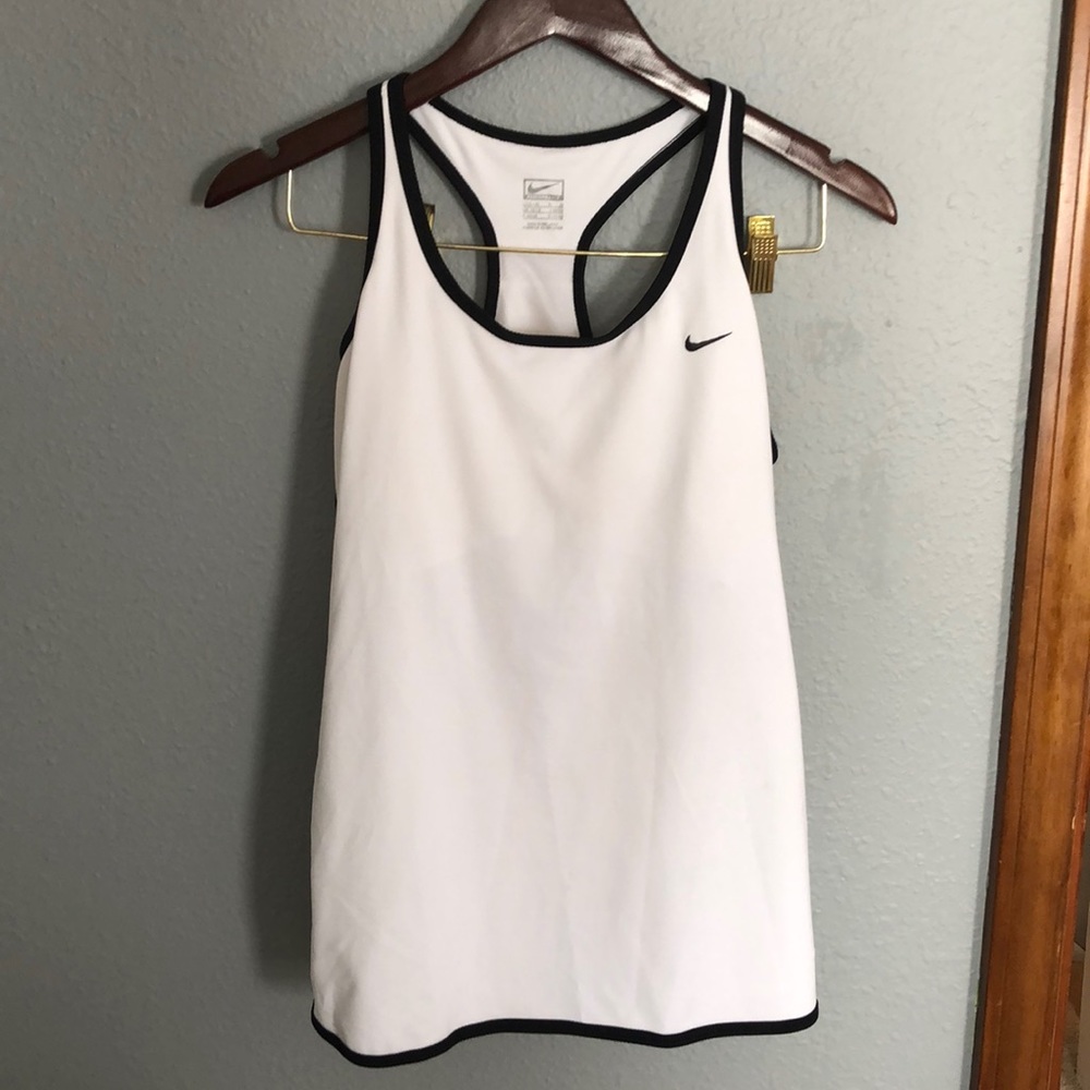 Exercise tank